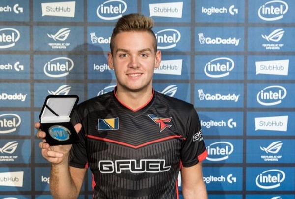 电竞比分ZywOo半程豪取7座MVP！剑指s1mple单年纪录